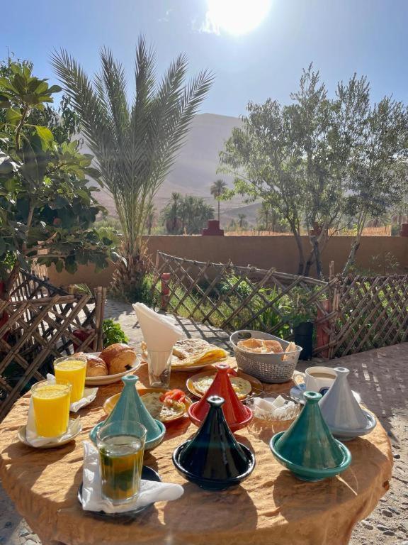 Dar Jamila Hotel Achbarou Bagian luar foto
